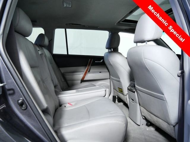 Used 2008 Gray Toyota Limited image 13