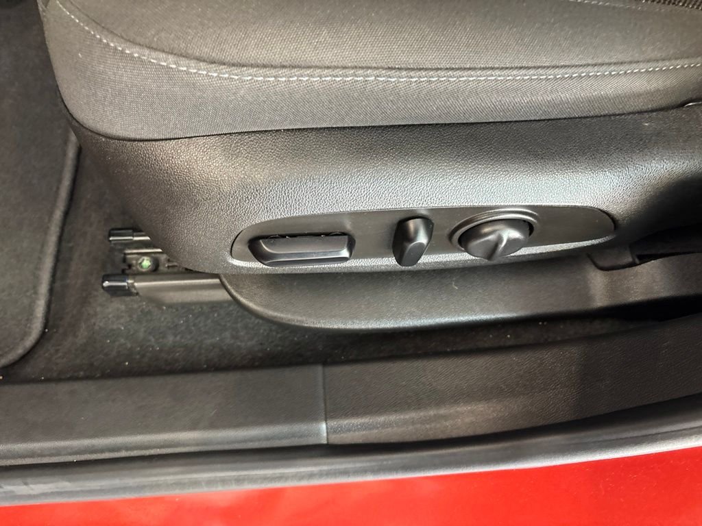 Used 2021 Red Chevrolet LT image 26