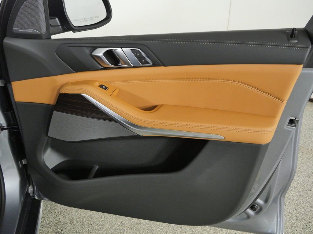 New 2026 Skyscraper Grey Metallic BMW xDrive40i image 19