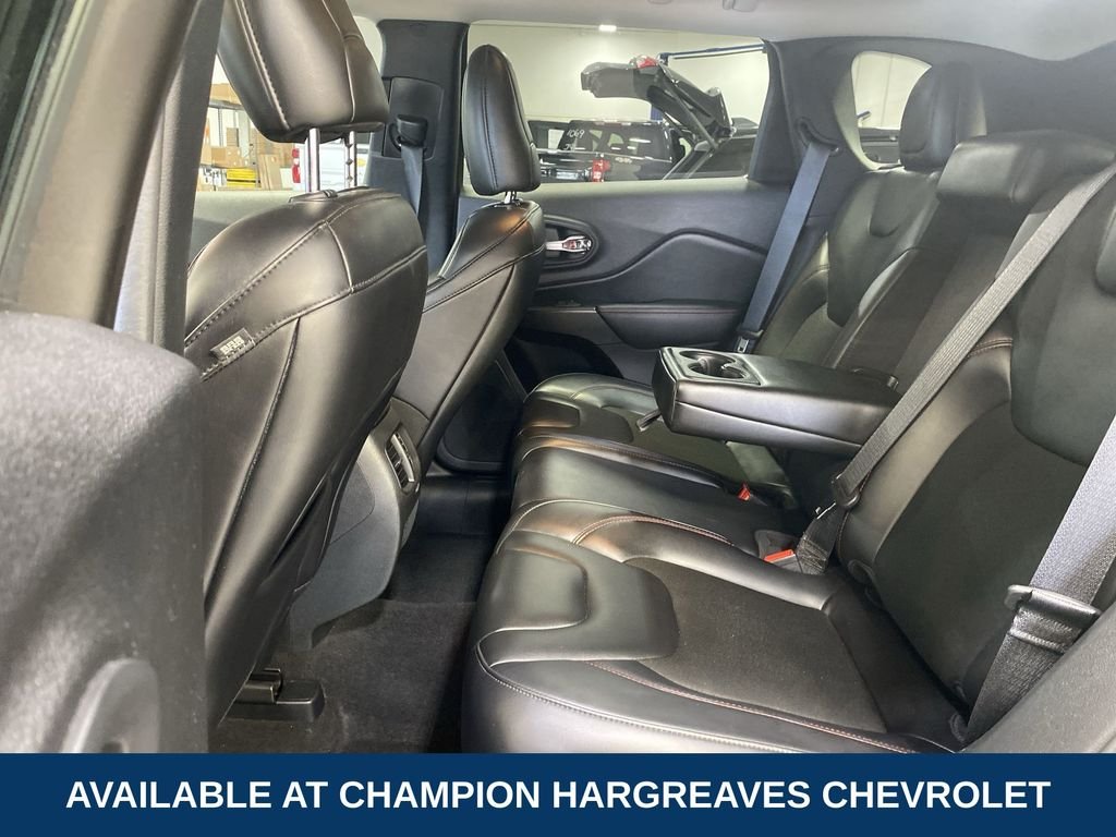 Used 2021 Diamond Black Jeep Trailhawk image 33