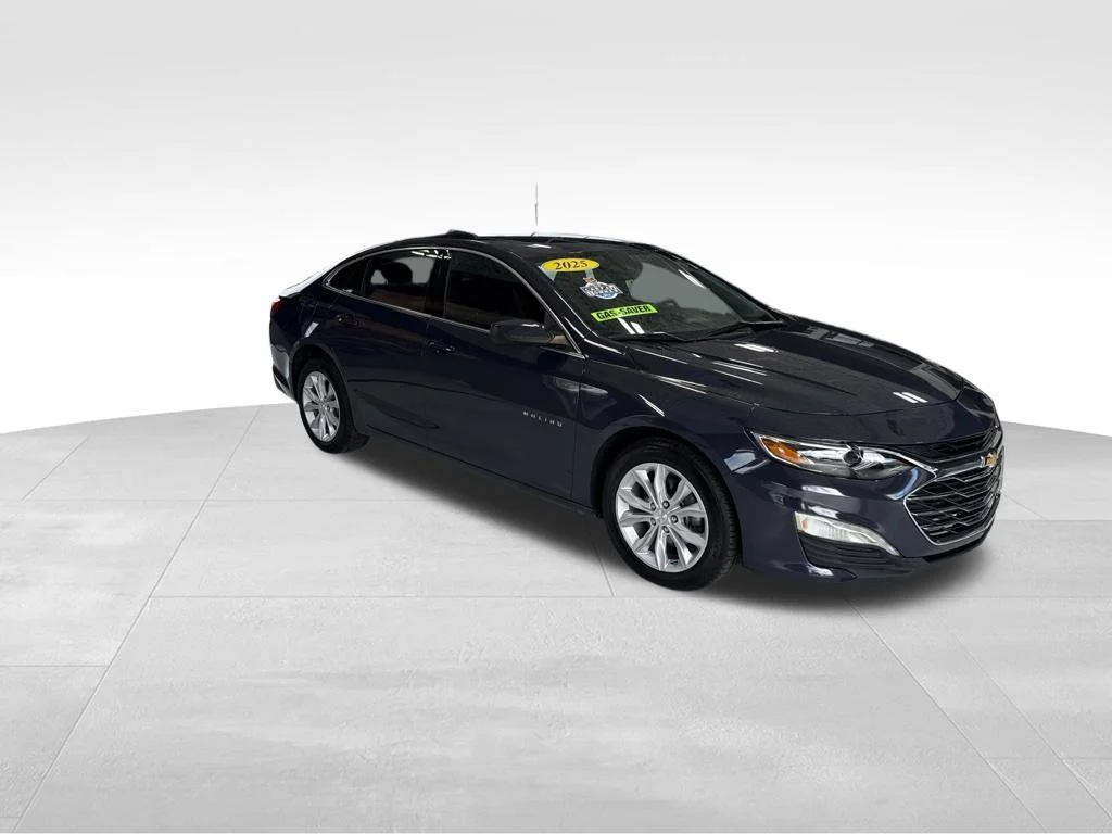 Used 2025 Black Chevrolet LT image 11
