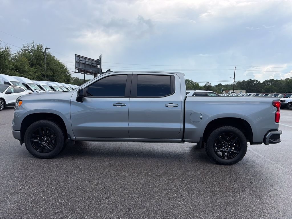 Used 2025 Gray Chevrolet RST image 4