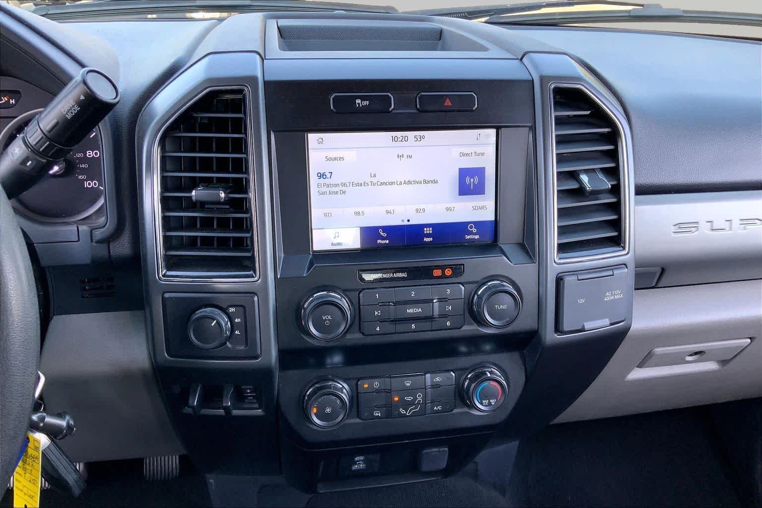 Used 2022 Iconic Silver Ford XLT image 7