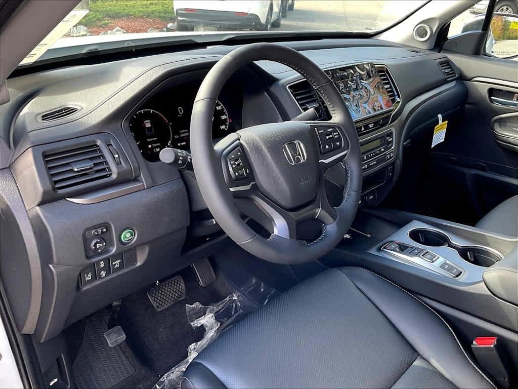 New 2026 Platinum White Pearl Honda RTL image 9