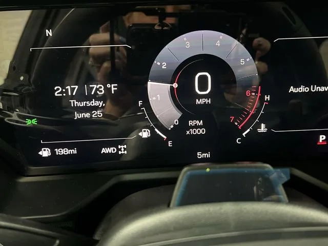 2026 GMC Acadia AT4 - Photo 13