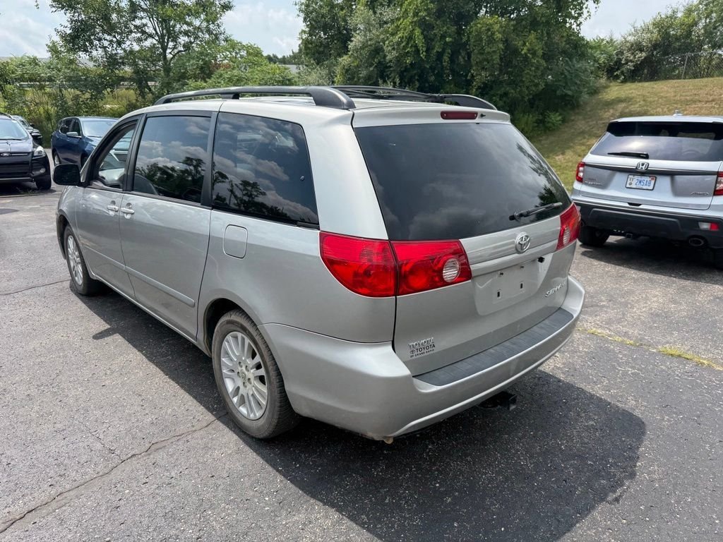 Used 2007 Toyota Sienna LE with VIN 5TDZK23C87S072400 for sale in Brighton, MI