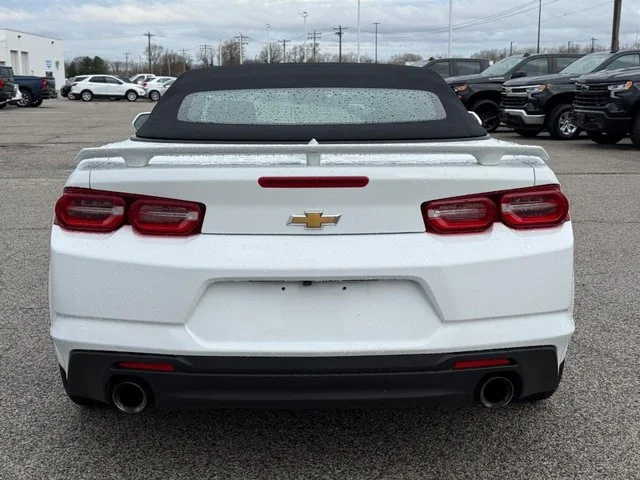Used 2023 Summit White Chevrolet 1LT image 4
