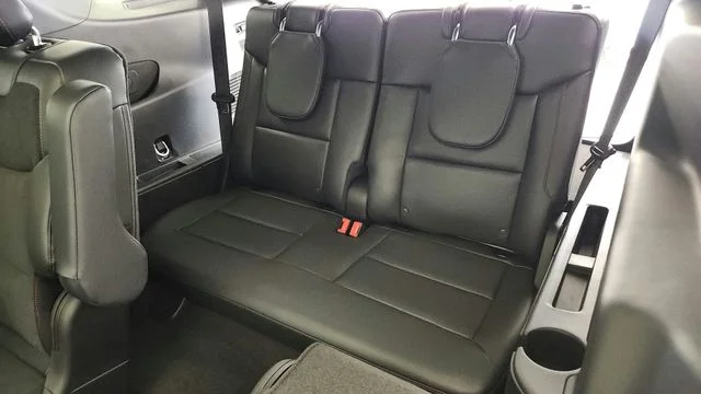 2026 Ford Explorer ST - Photo 22