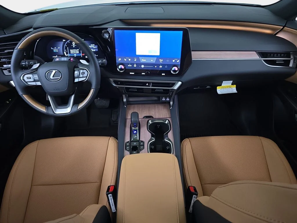 New 2026 Eminent White Pearl Lexus PREMIUM image 10