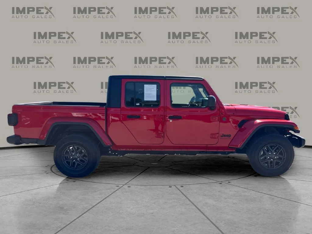 Used 2024 Red Jeep Sport S image 6