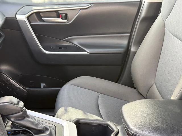 Used 2025 Magnetic Gray Metallic Toyota XLE image 13