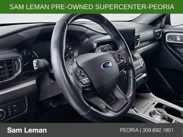 Used 2020 Black Ford XLT image 11