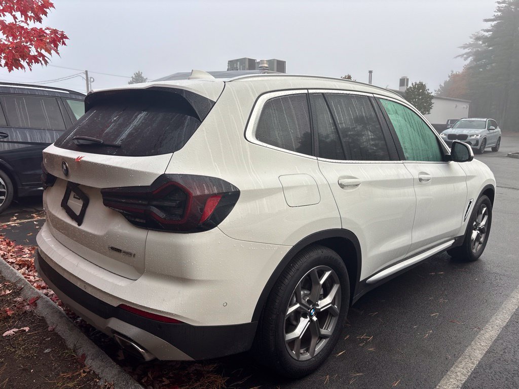 Used 2023 Alpine White BMW xDrive30i image 4