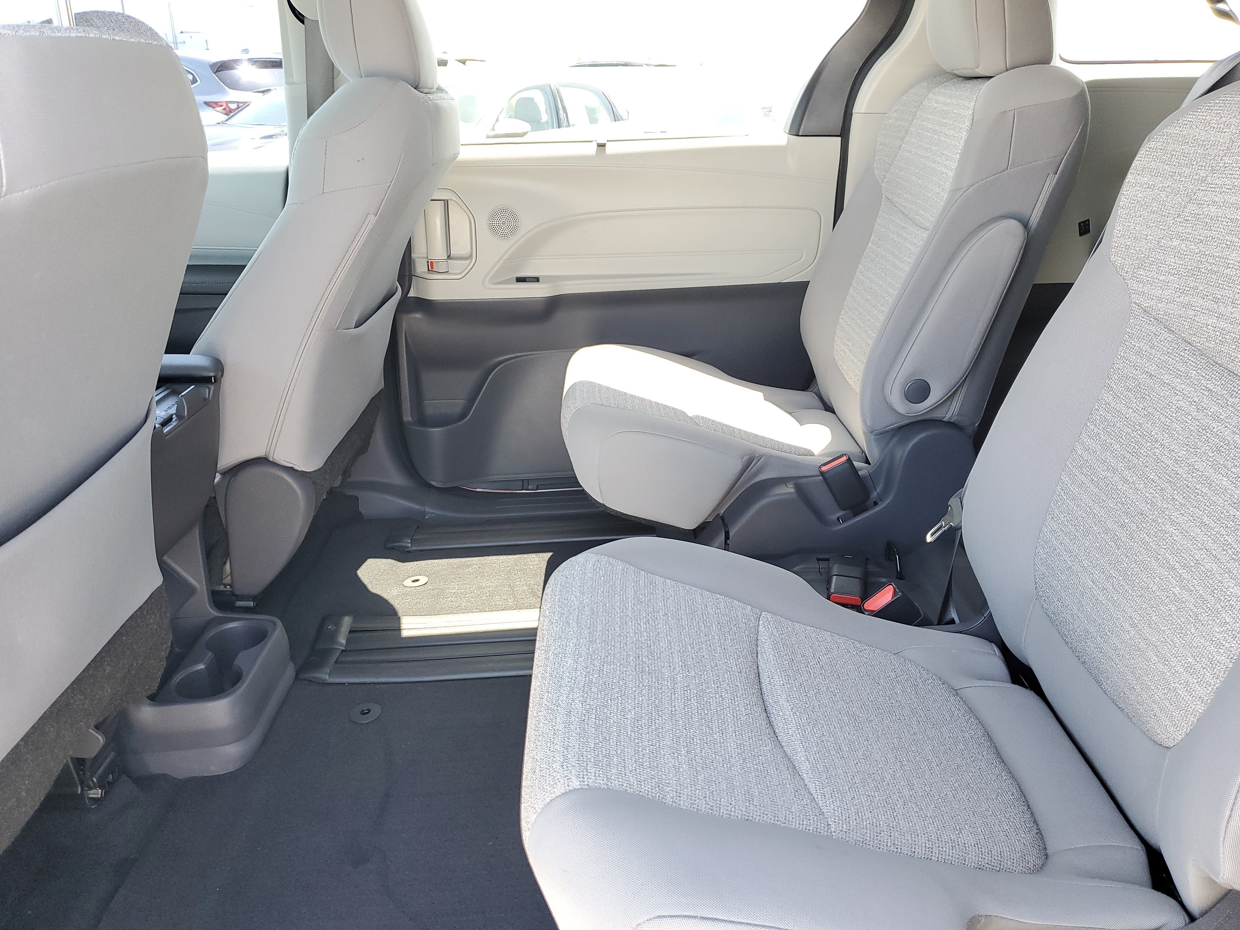 Used 2021 Sunset Bronze Toyota LE image 13