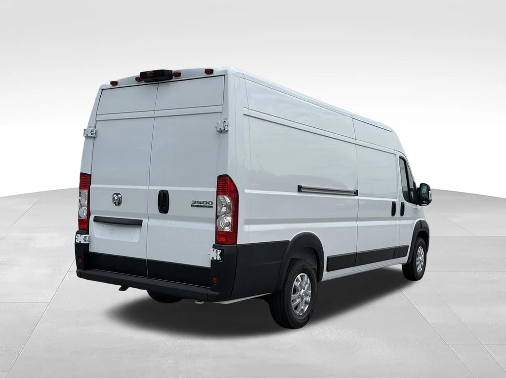New 2026 Bright White Clear-Coat Exterior Paint RAM High Roof image 5