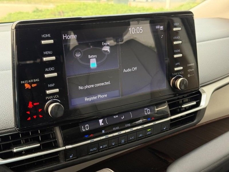 Used 2023 Pearl Toyota XLE image 24