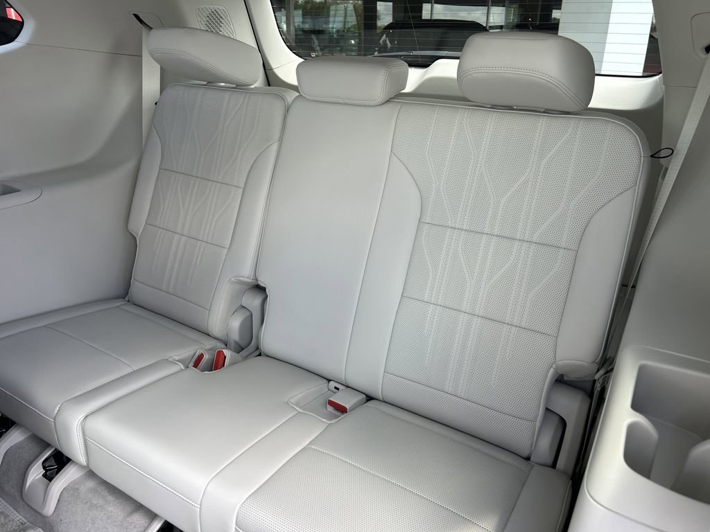 2026 Buick Enclave Avenir - Photo 19