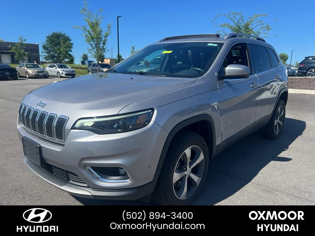 Used 2019 Billet Silver Metallic Clearcoat Jeep Limited image 3