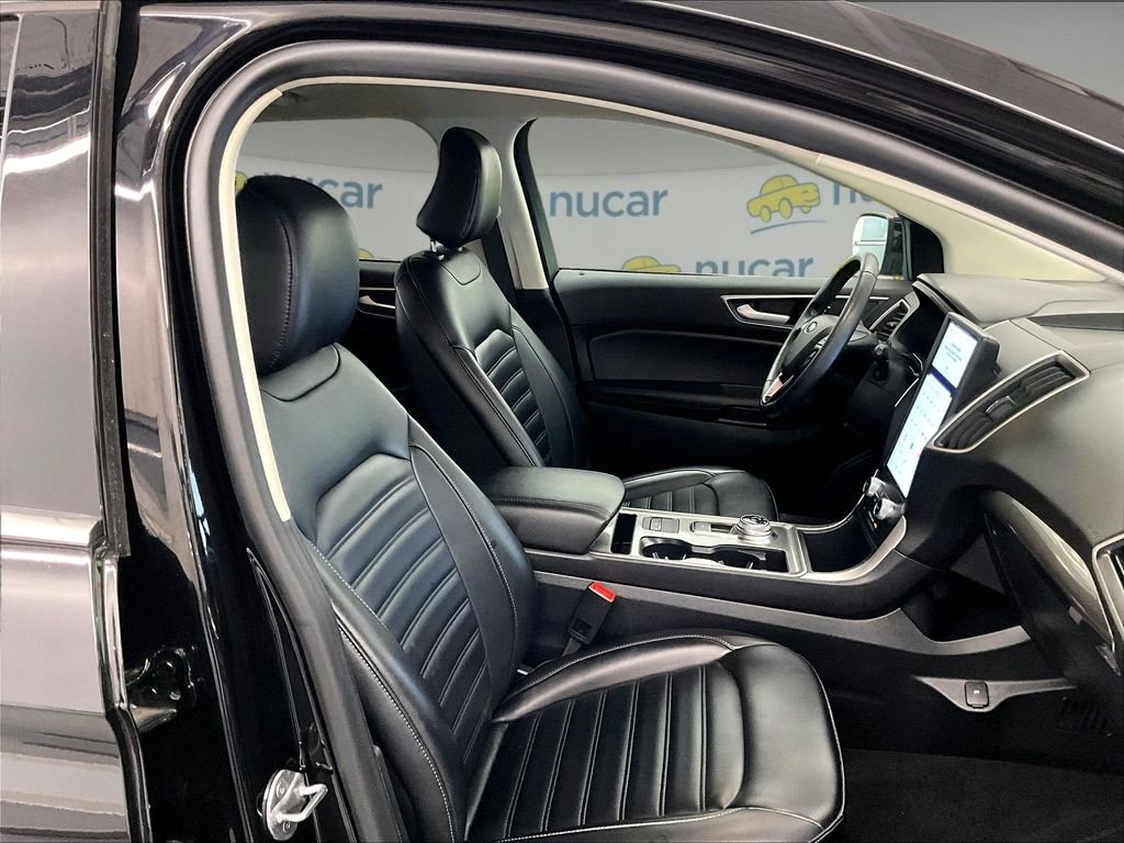 Used 2024 Black Metallic Ford SEL image 11