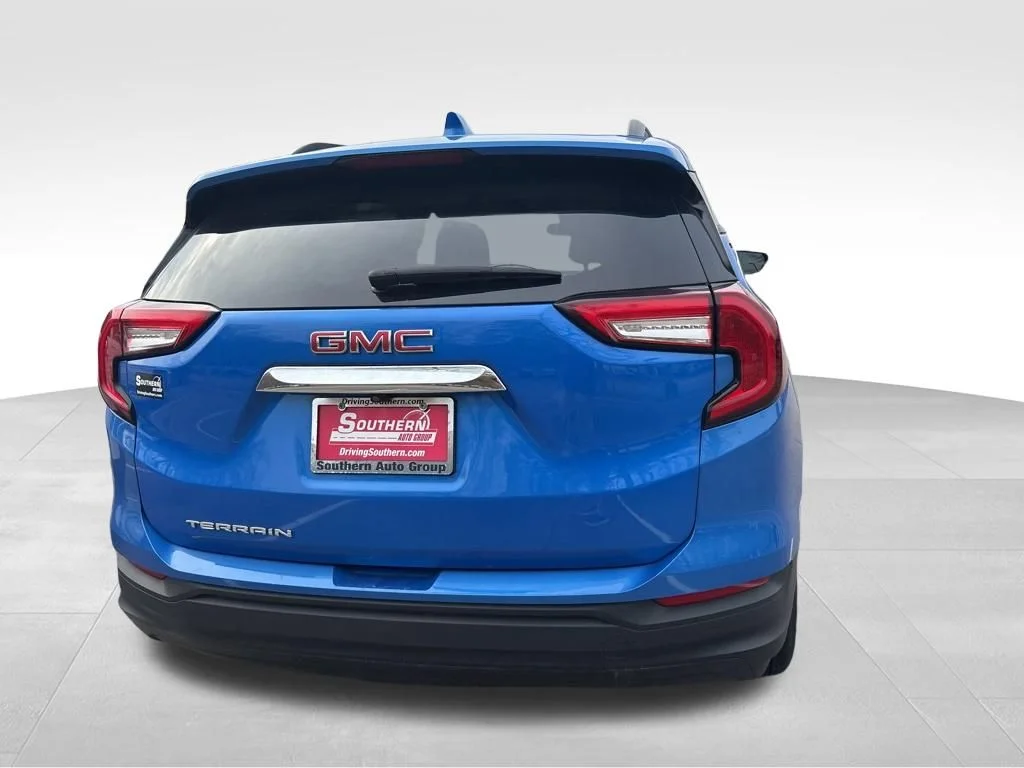 Used 2024 Blue GMC SLE image 23