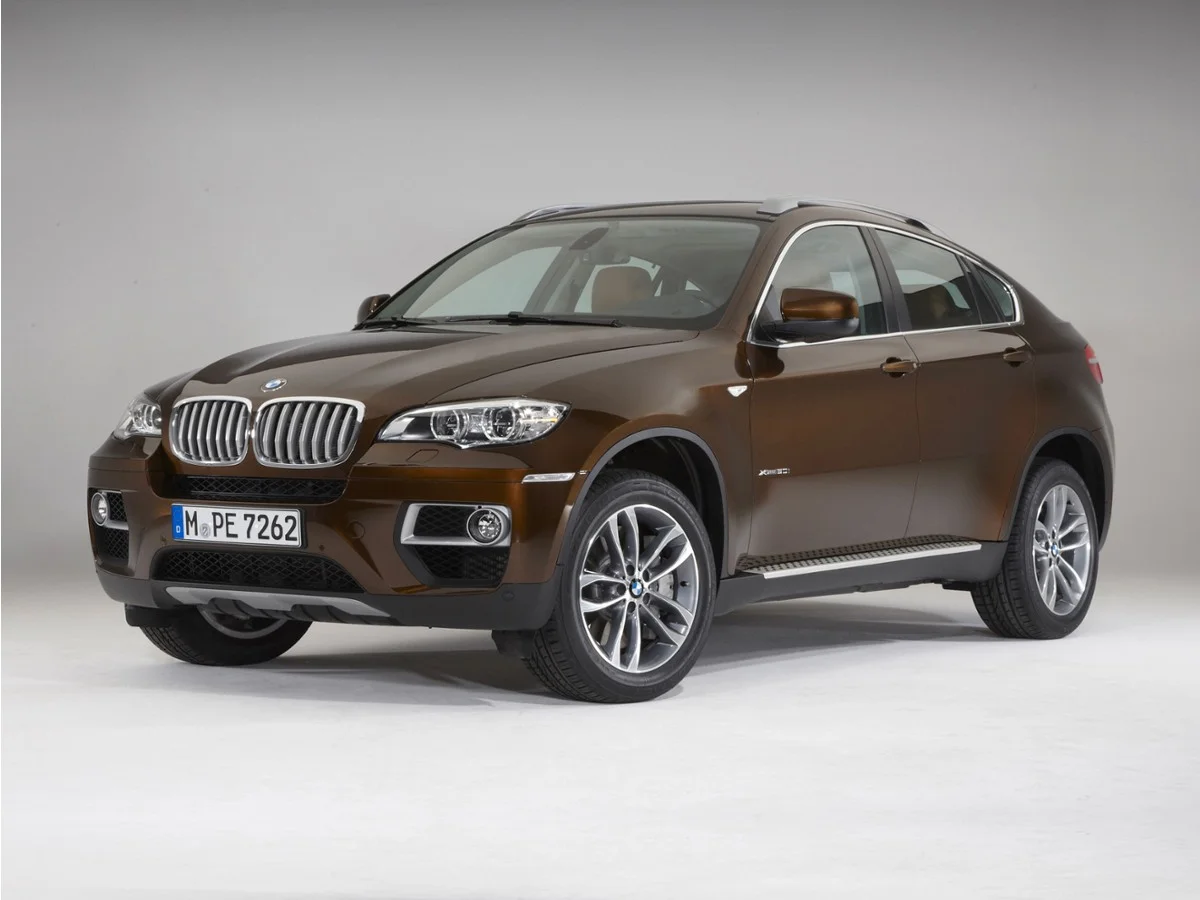 2013 BMW X6 xDrive50i's photo