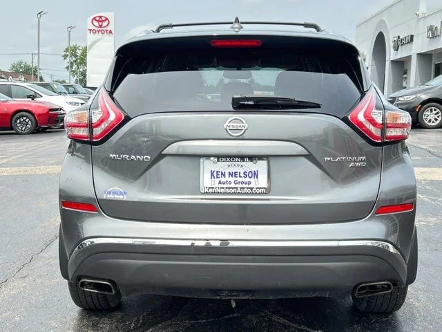 Used 2016 Gray Nissan Platinum image 5