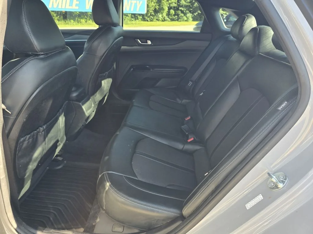 Used 2023 Wolf Gray Kia GT-Line image 11