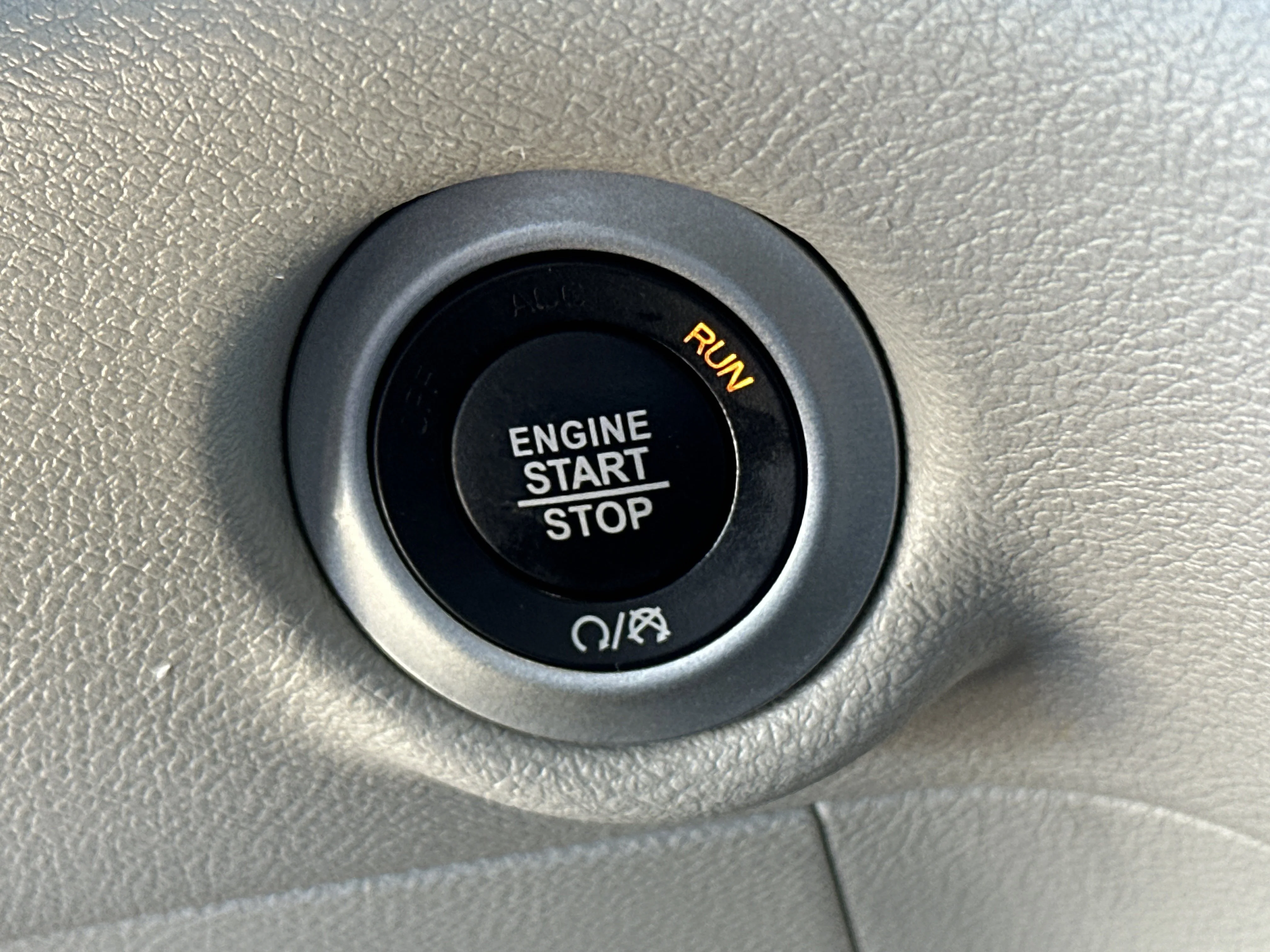 2024 Chrysler Pacifica Touring L - Photo 30