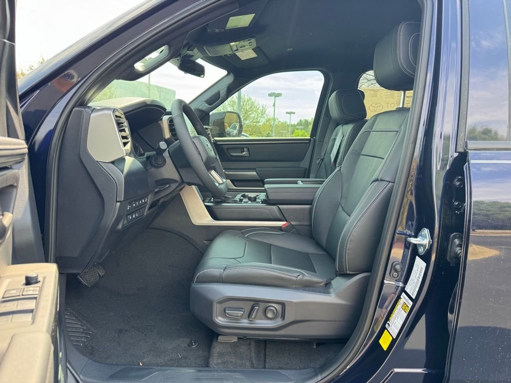2026 Toyota Tundra SR5 - Photo 15