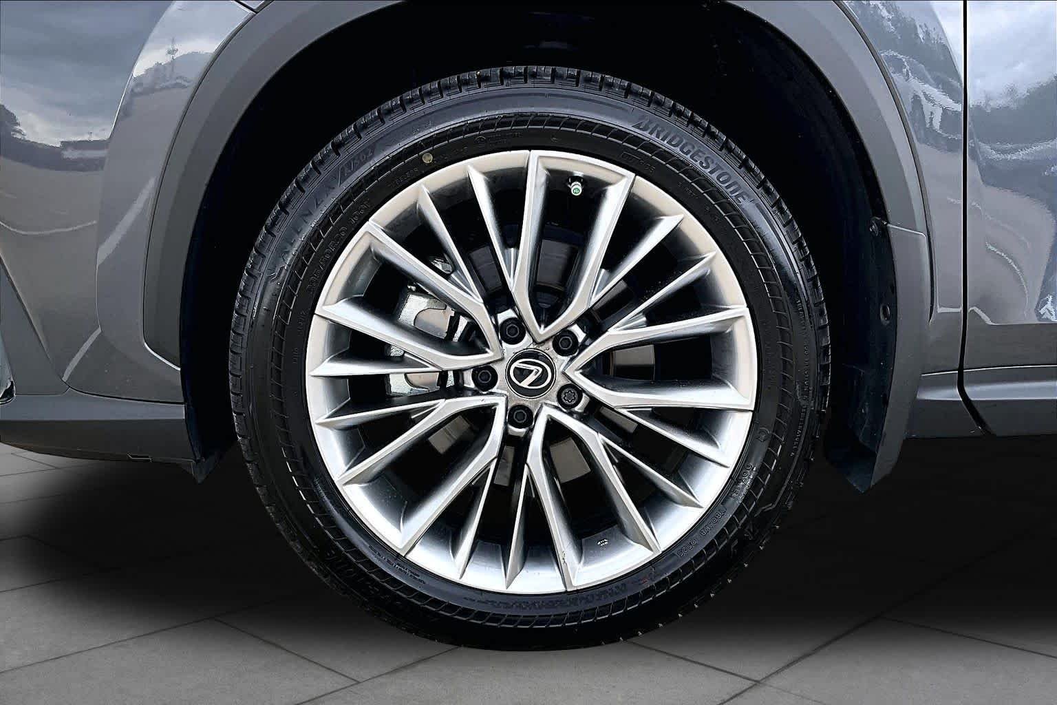 Certified Used 2025 SONIC CHROME Lexus Premium image 11