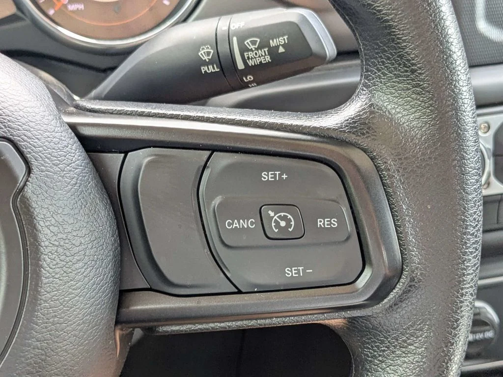 Used 2023 Red Jeep Sport image 22