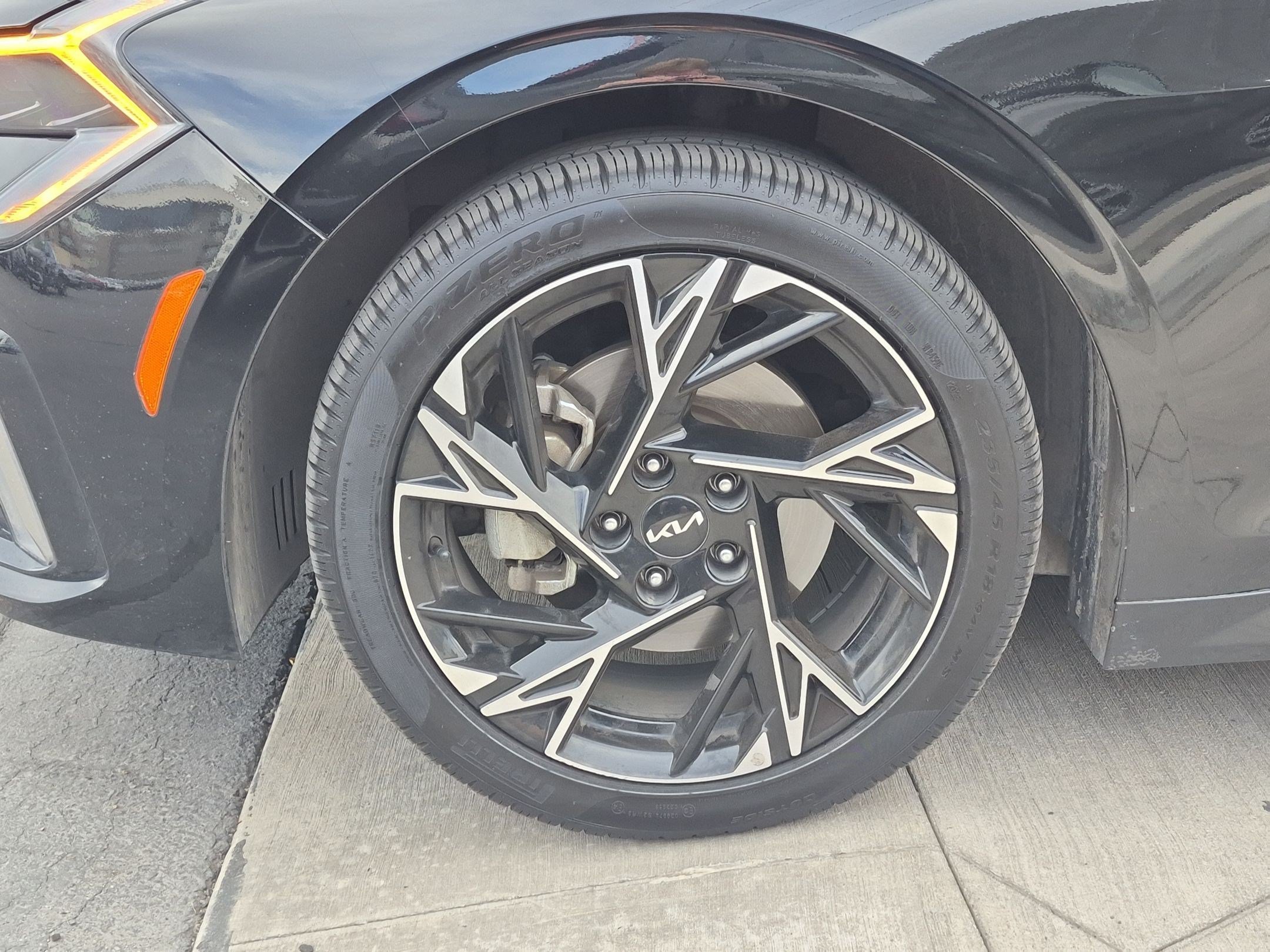 Ken Garff Cert 2025 Aurora Black Pearl Kia GT-Line image 12