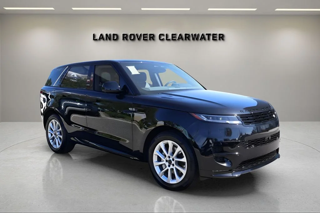 New 2026 Santorini Black Land Rover Dynamic SE image 7