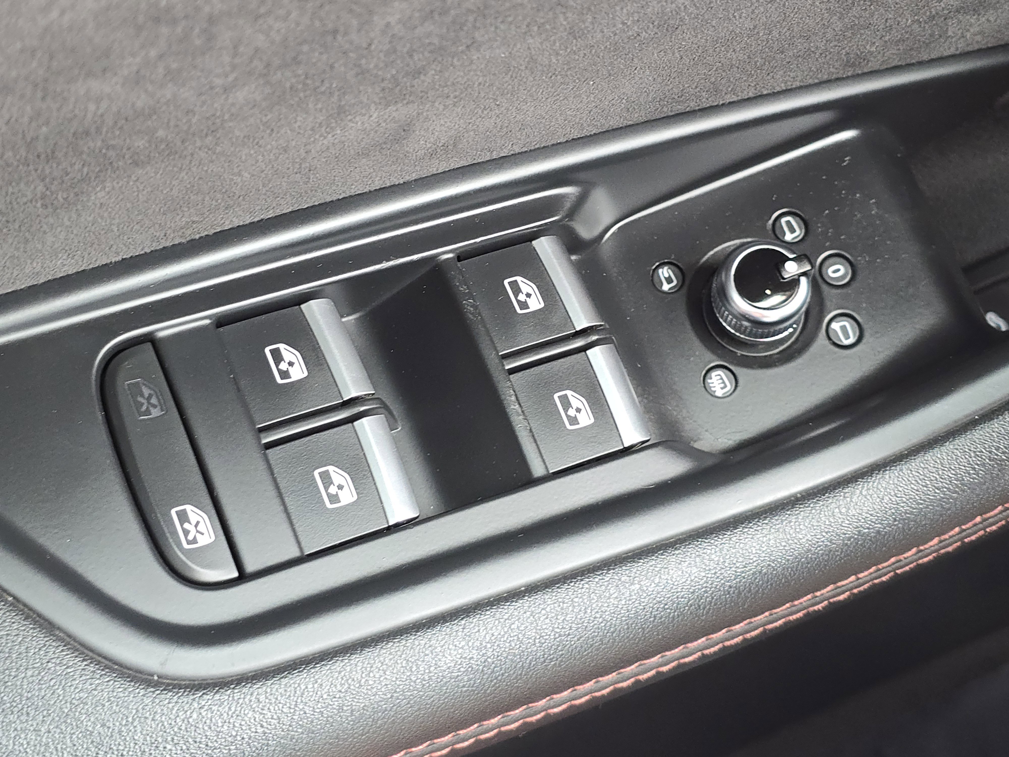 Used 2019 Gray Audi Premium Plus image 13