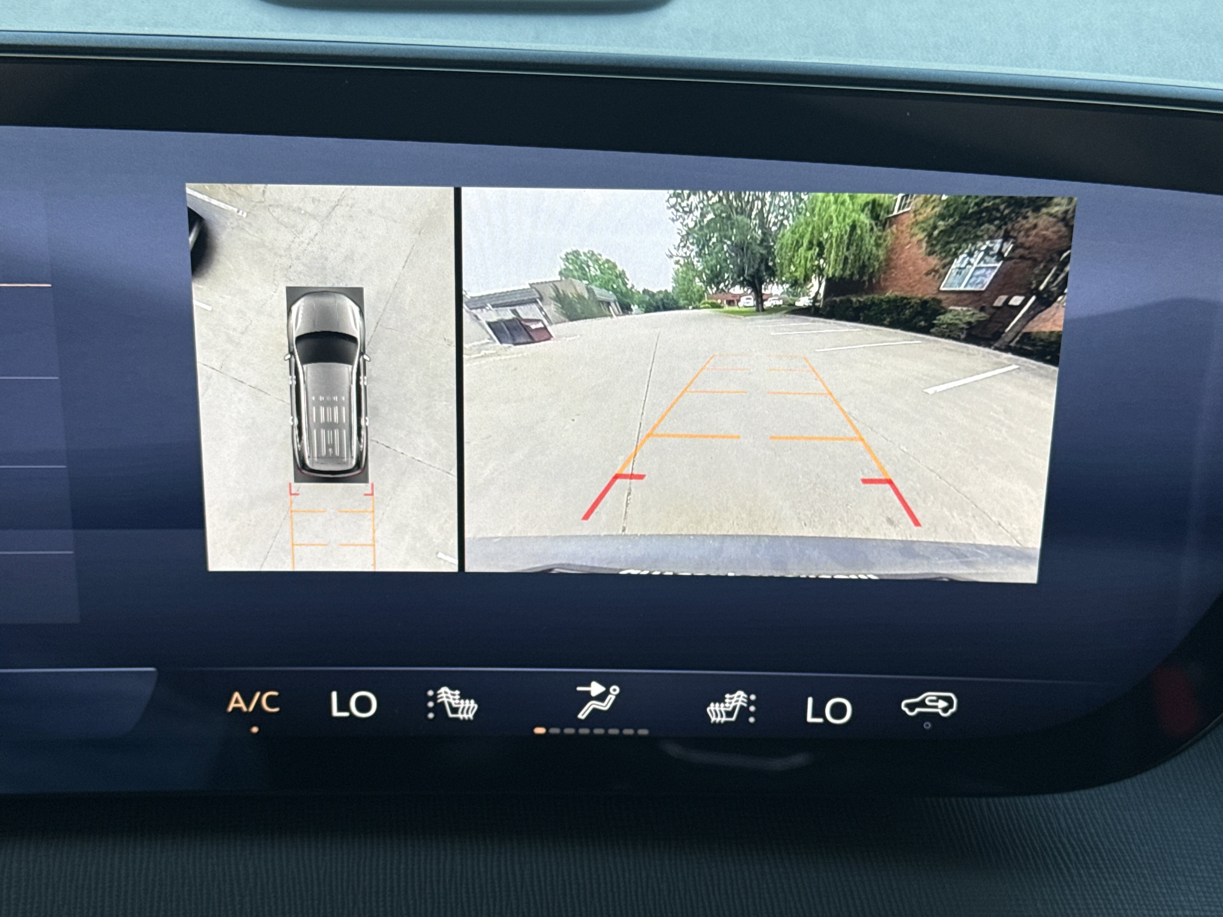 2026 Buick Enclave Sport Touring - Photo 10