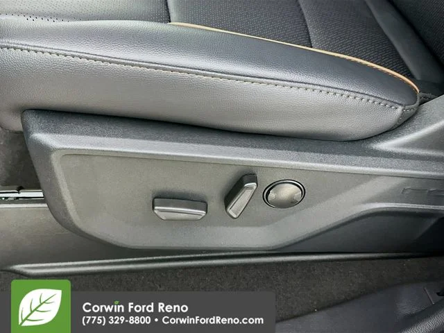 New 2026 Glacier Gray Metallic Tri-Coat Ford Lariat image 21