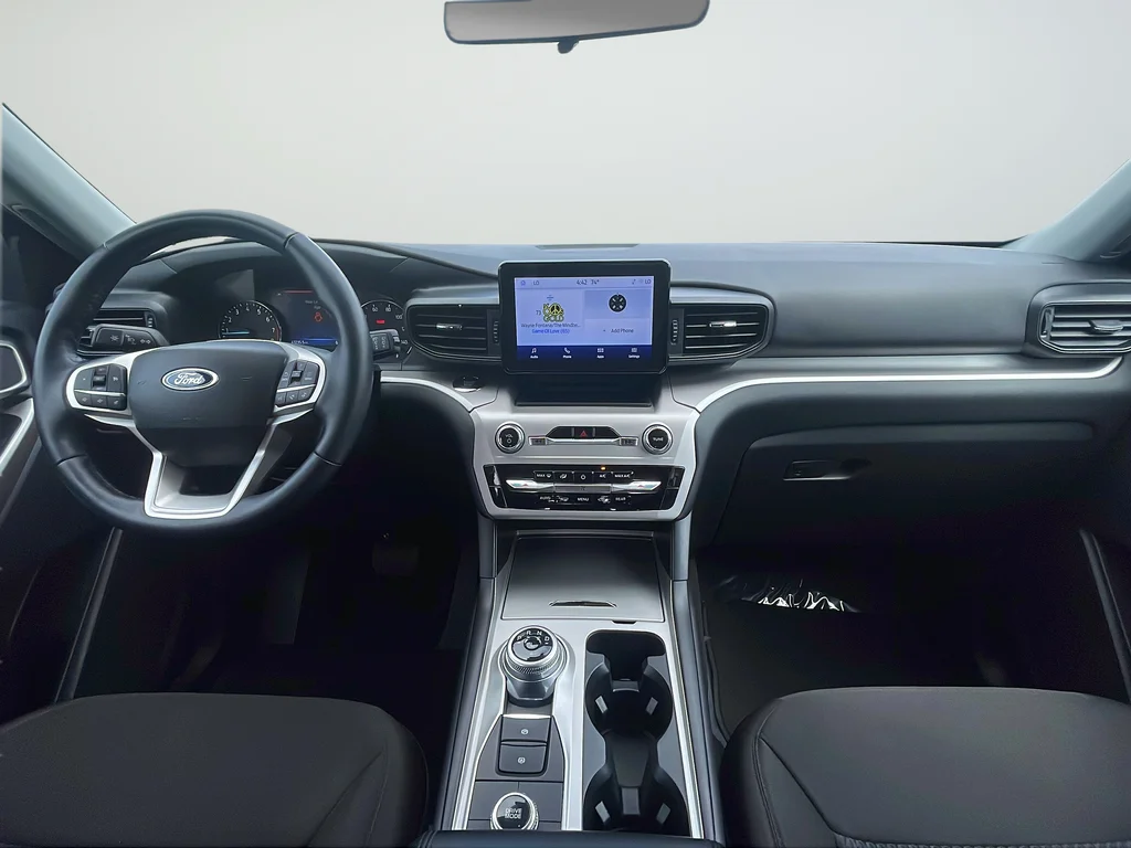 Used 2023 Blue Ford XLT image 13