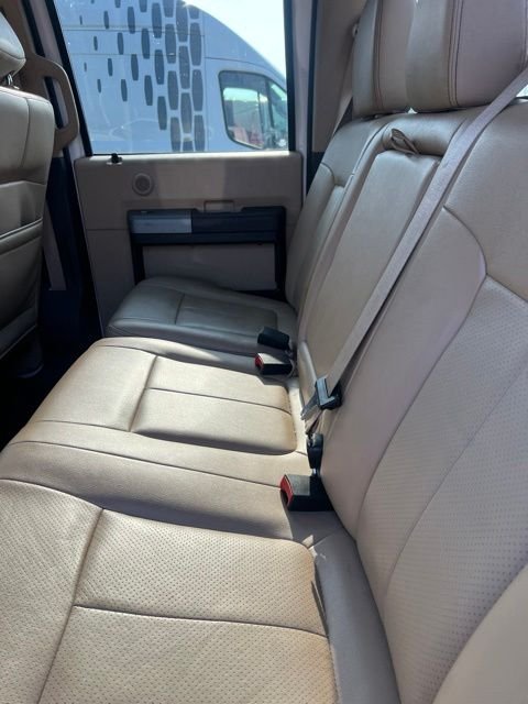 Used 2015 White Ford Lariat image 13