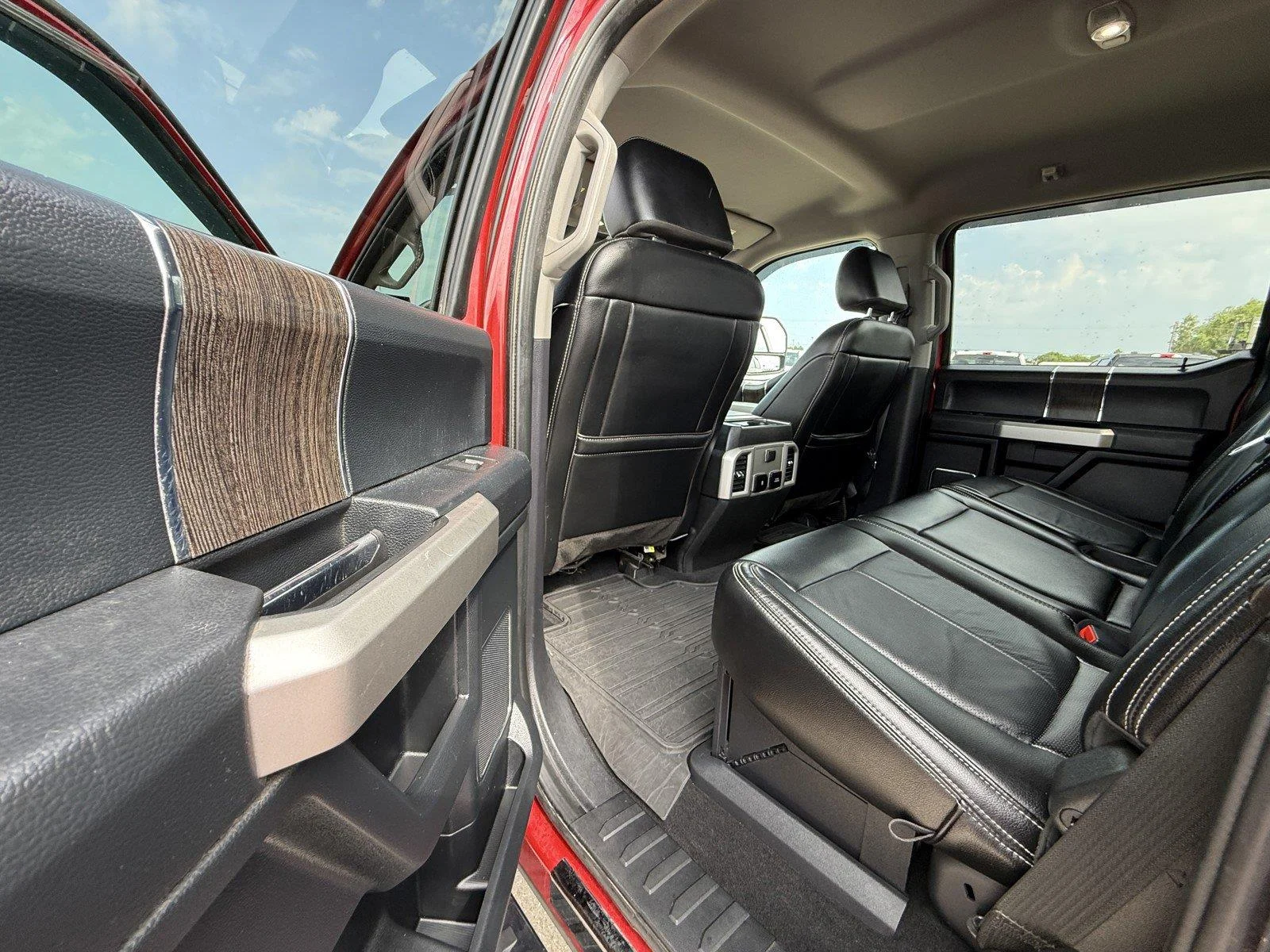 Photo 30