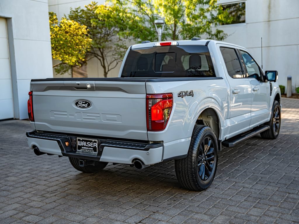 Used 2024 Avalanche Ford XLT image 5