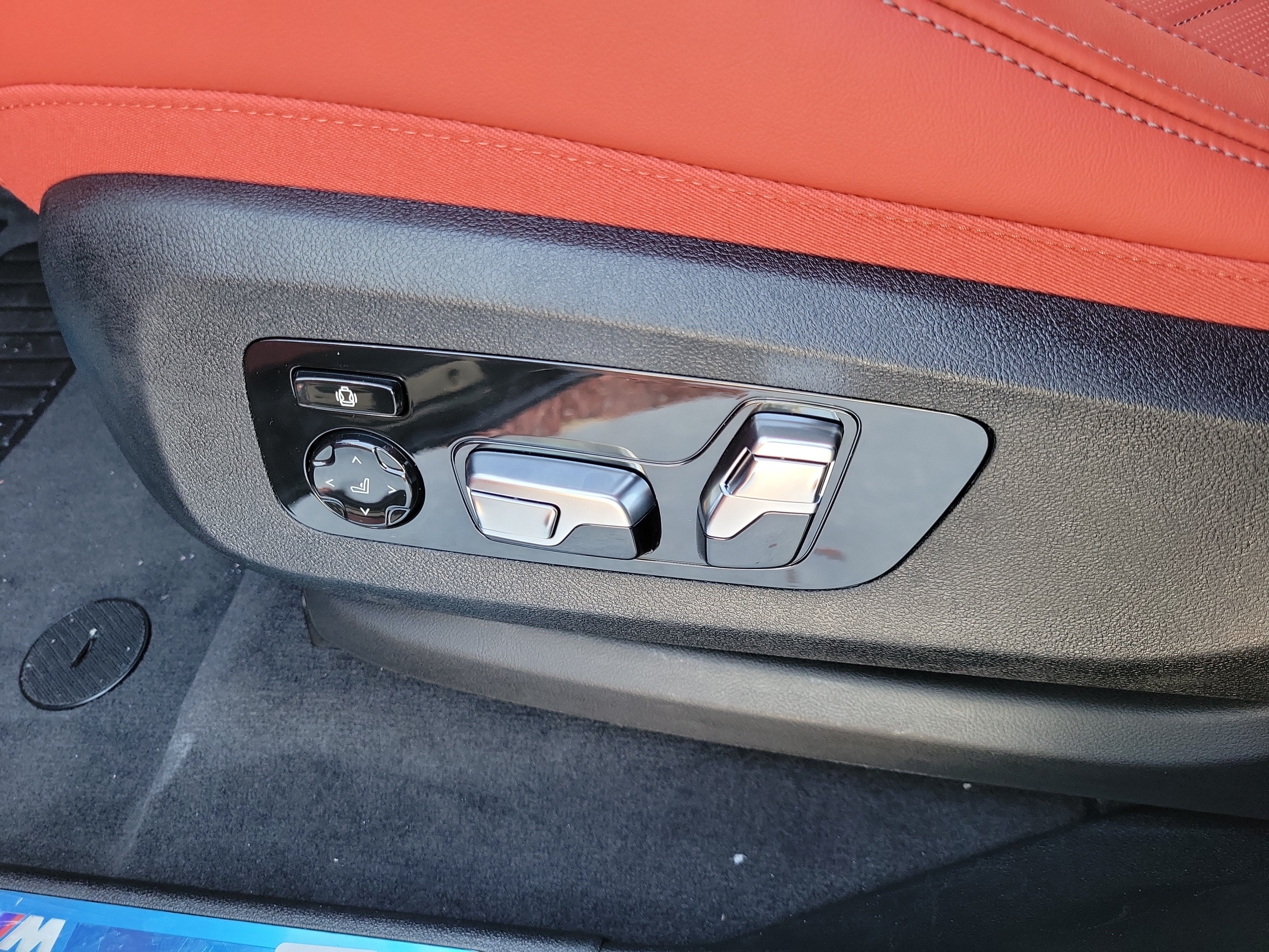 New 2026 Black Sapphire Metallic BMW Label image 13
