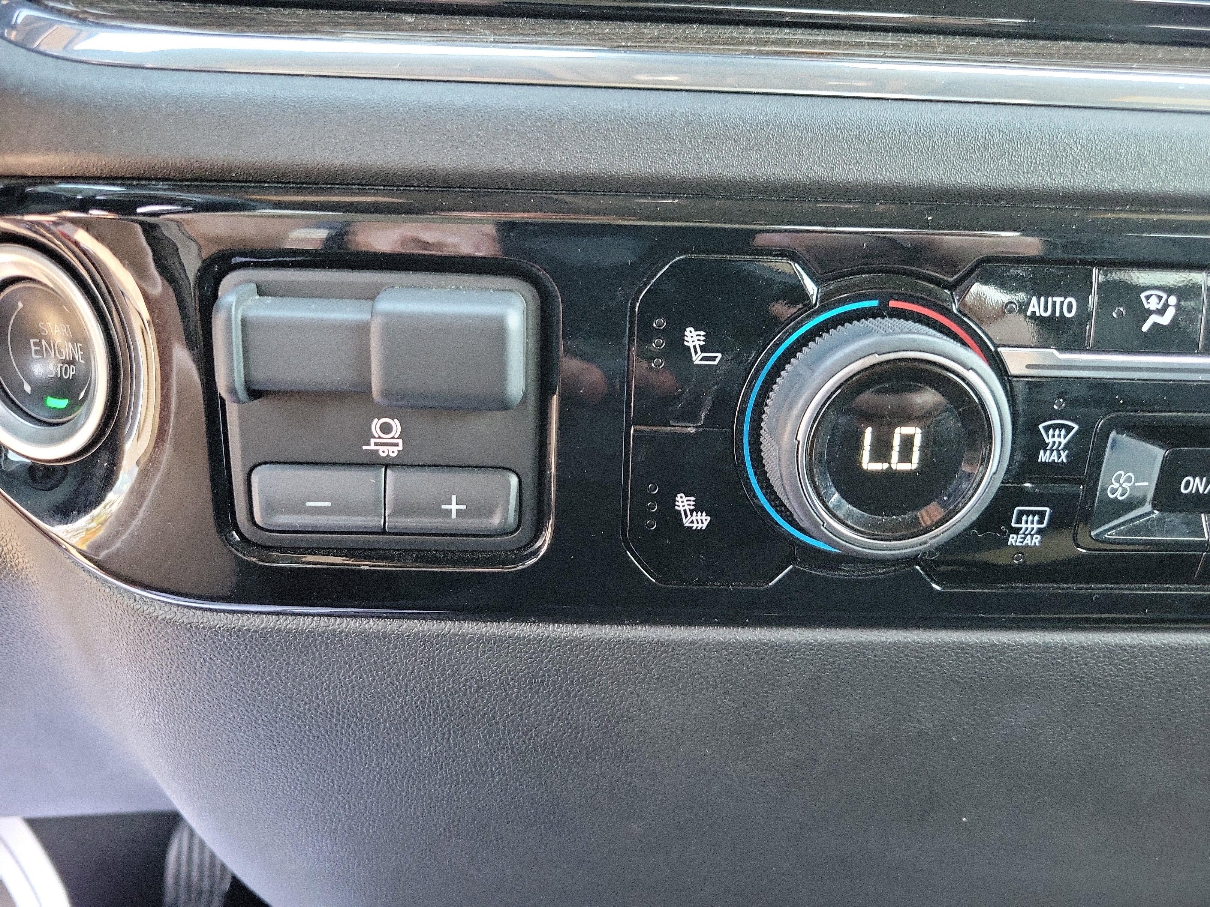 2025 Chevrolet Silverado 1500 LT - Photo 13