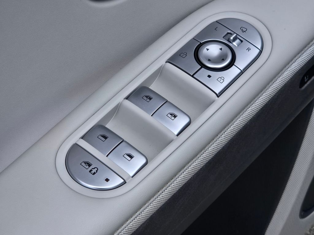 2023 Hyundai IONIQ 5 Limited - Photo 30