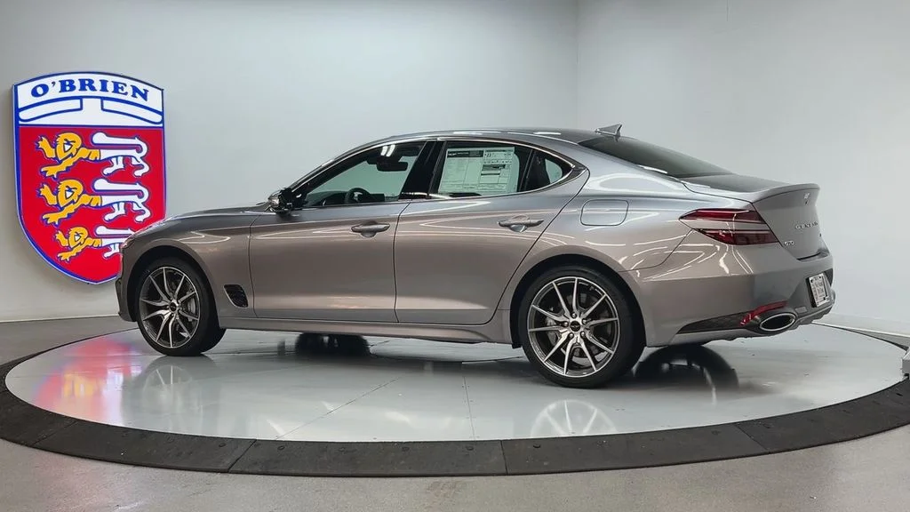Used 2026 Silver Genesis 2.5T image 7