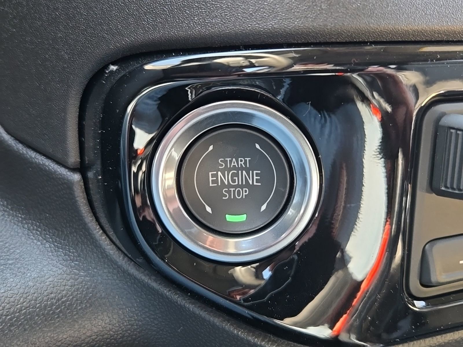 2026 GMC Sierra 1500 SLT - Photo 48