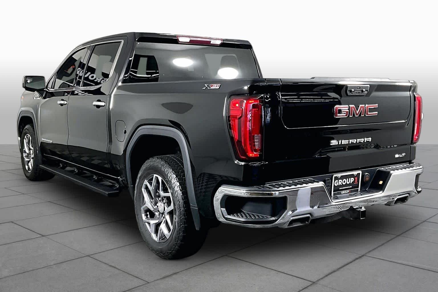 Certified Used 2022 Onyx Black GMC SLT image 12