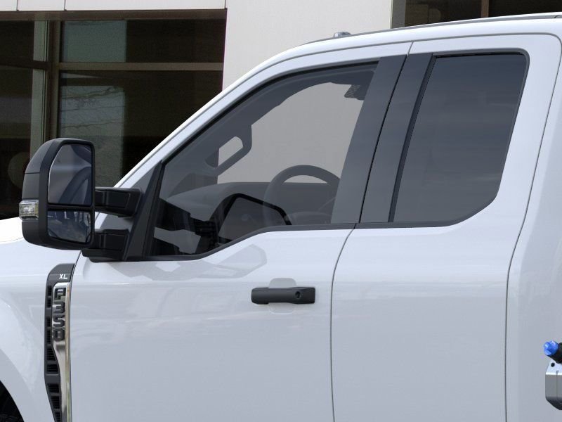 2025 Ford F-350 Super Duty Chassis Cab XL - Photo 21