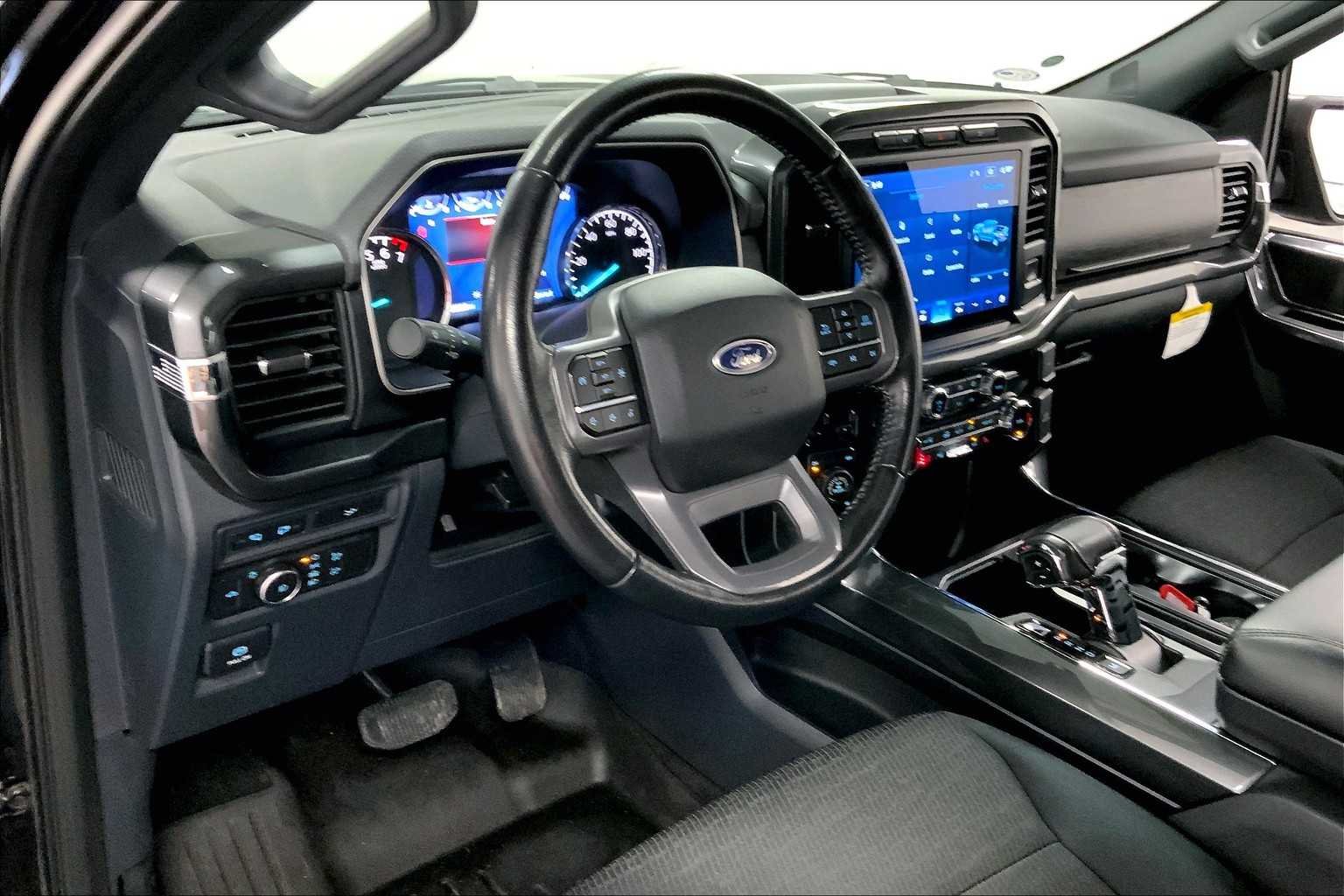 Used 2022 Agate Black Metallic Ford XLT image 15