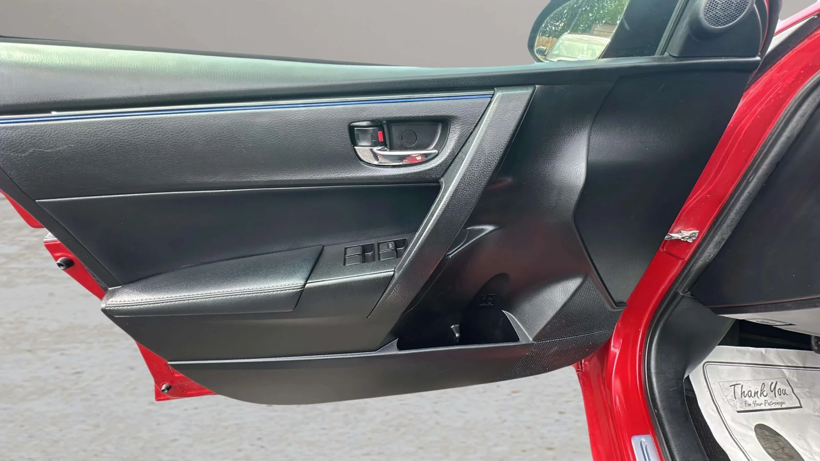 Used 2018 Red Toyota SE image 17