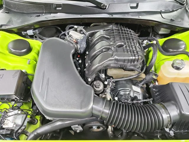 Used 2023 Green Dodge SXT image 17